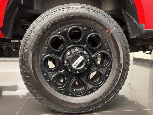 Used 2024 Ford F250 Lariat w/ Black Appearance Package image 7