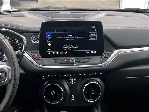 Used 2024 Chevrolet Blazer LT image 18