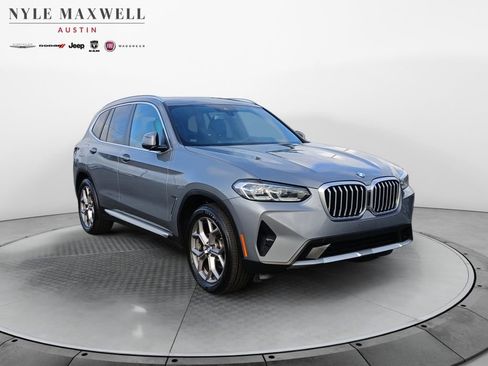 Used 2024 BMW X3 xDrive30i AWD/4WD image 2