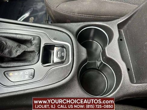 Used 2019 Jeep Cherokee Latitude w/ Popular Appearance Group AWD/4WD image 45