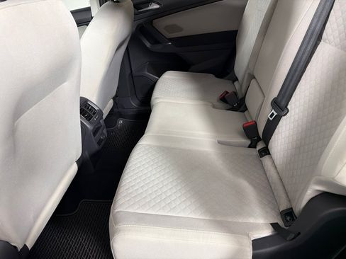 Used 2018 Volkswagen Tiguan S FWD image 17