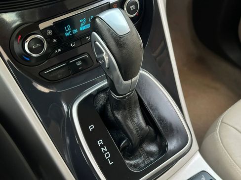 Used 2013 Ford C-MAX SEL FWD image 38