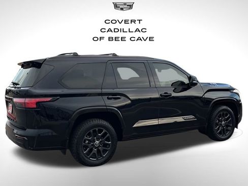 Used 2024 Toyota Sequoia Platinum image 10