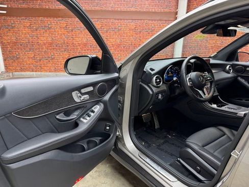 Certified 2022 Mercedes-Benz GLC 300 4MATIC image 9