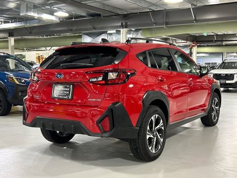 Used 2025 Subaru Crosstrek 2.0i Premium AWD/4WD image 2