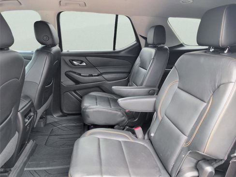 Used 2019 Chevrolet Traverse LT w/ LPO, Floor Liner Package FWD image 29