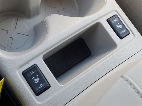 Certified 2022 Nissan Rogue Sport SV image 24