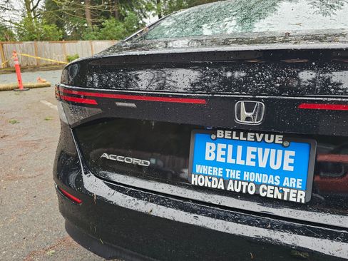 Used 2023 Honda Accord EX image 15