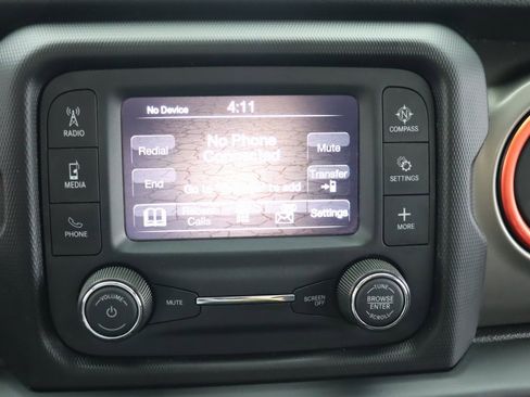 Used 2021 Jeep Wrangler Unlimited Sport image 32