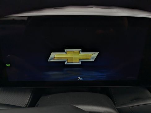 New 2026 Chevrolet Equinox LT image 2