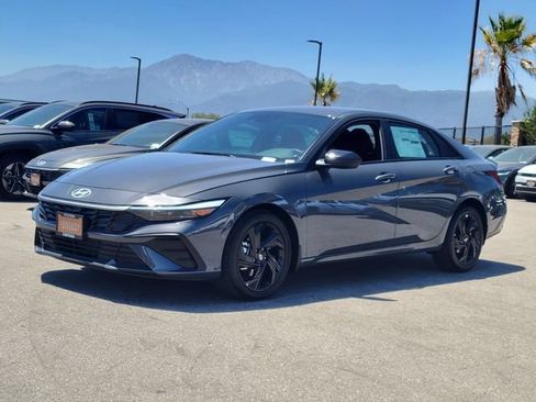 New 2026 Hyundai Elantra Sport FWD image 2