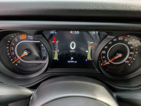 Used 2024 Jeep Wrangler Sport AWD/4WD image 15