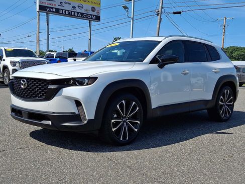 Used 2025 MAZDA CX-50 AWD 2.5 S w/ Premium Plus Pkg image 3