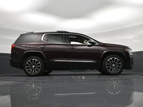 Used 2020 GMC Acadia Denali w/ Technology Package FWD image 28