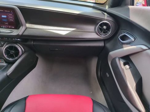 Used 2021 Chevrolet Camaro LT w/ Technology Package RWD image 19
