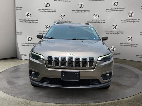 Used 2021 Jeep Cherokee Latitude Plus w/ Sun & Sound Group AWD/4WD image 8