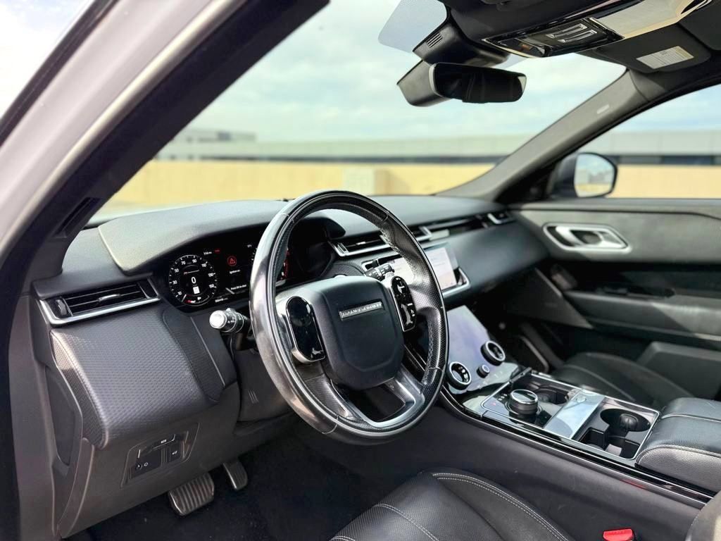 Used 2018 Land Rover Range Rover Velar R-Dynamic SE AWD/4WD image 23