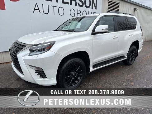 Used 2023 Lexus GX 460 image 7