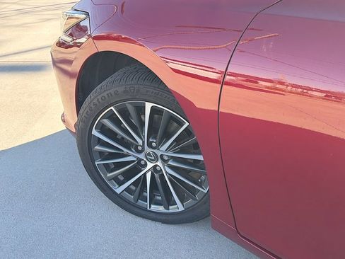 Used 2023 Lexus ES 350 w/ Premium Package image 12