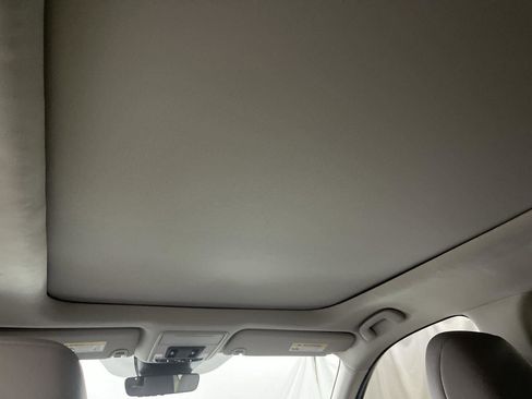 Used 2025 Honda Pilot Touring image 22