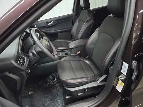 Used 2023 Ford Escape ST-Line w/ Tech Pack #1 AWD/4WD image 30