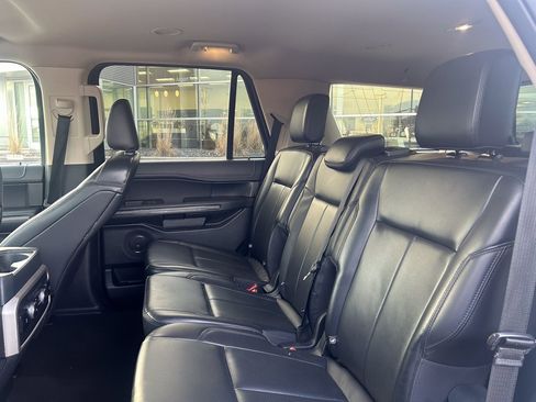 Certified 2024 Ford Expedition XLT image 12