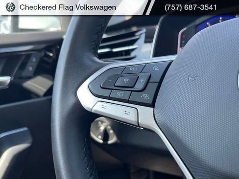 Used 2025 Volkswagen Jetta SEL FWD image 35