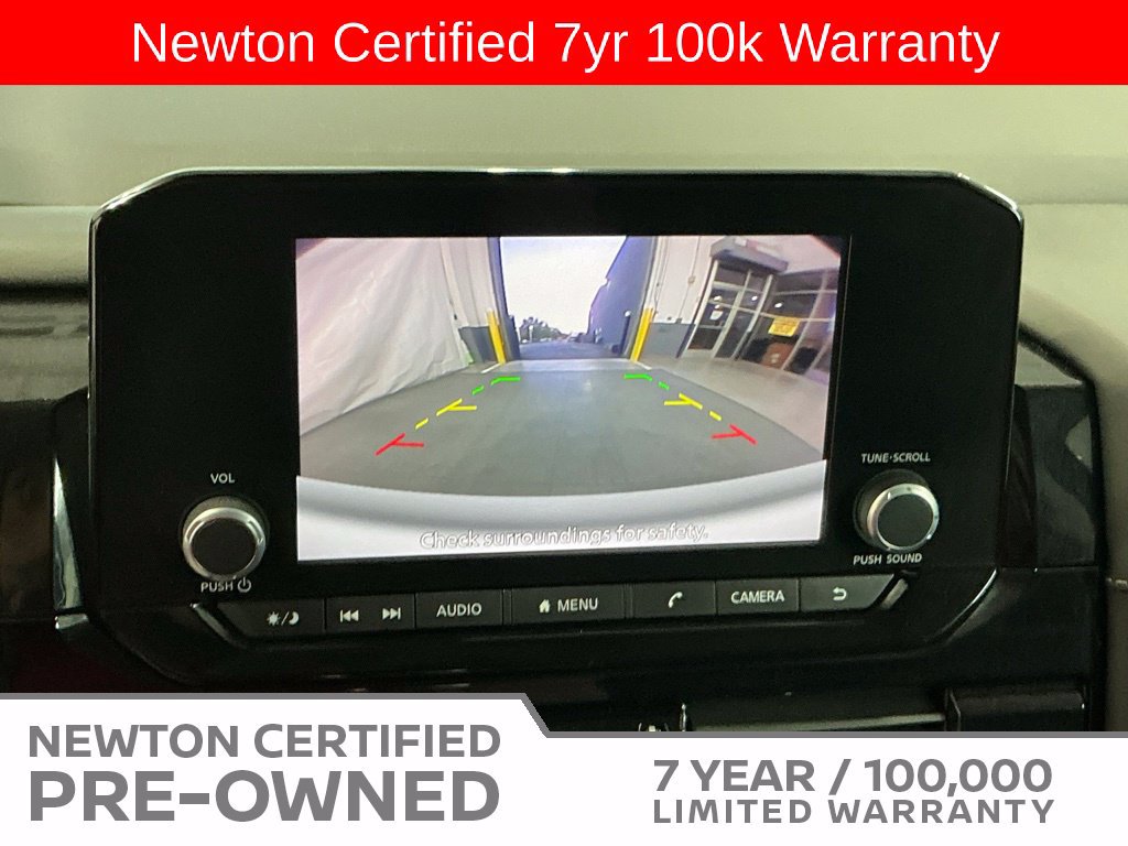 Used 2025 Nissan Pathfinder SV FWD image 9
