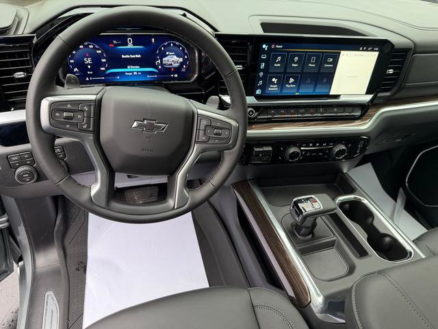 New 2026 Chevrolet Silverado 1500 RST w/ Redline Edition AWD/4WD image 14