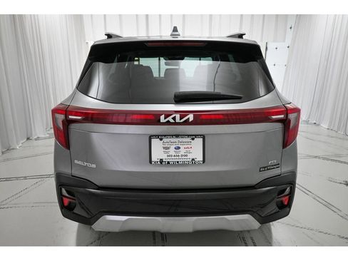 Used 2024 Kia Seltos EX image 6
