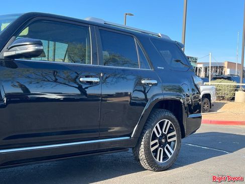 Certified 2018 Toyota 4Runner Limited AWD/4WD image 10