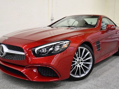 Used 2019 Mercedes-Benz SL 550 image 23