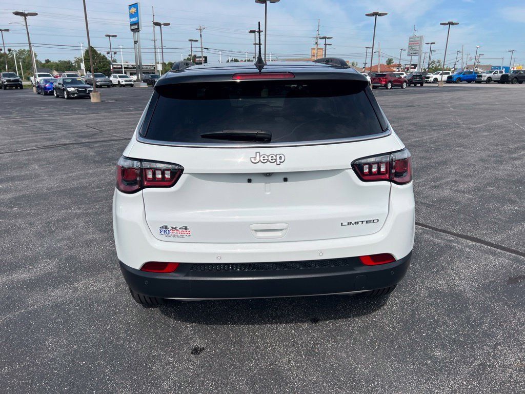 Used 2023 Jeep Compass Limited AWD/4WD image 23