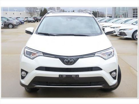Certified 2016 Toyota RAV4 Limited image 6
