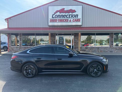 Used 2025 BMW i4 eDrive40 w/ Premium Package RWD image 3