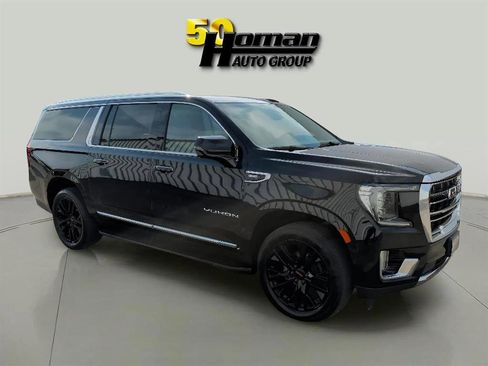 Used 2022 GMC Yukon XL SLT w/ SLT Premium Package image 7