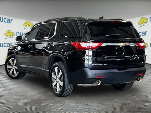 Used 2020 Chevrolet Traverse LT w/ LT Premium Package AWD/4WD image 4