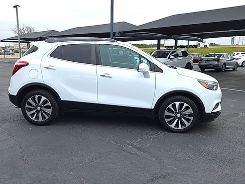 Used 2018 Buick Encore Essence image 5