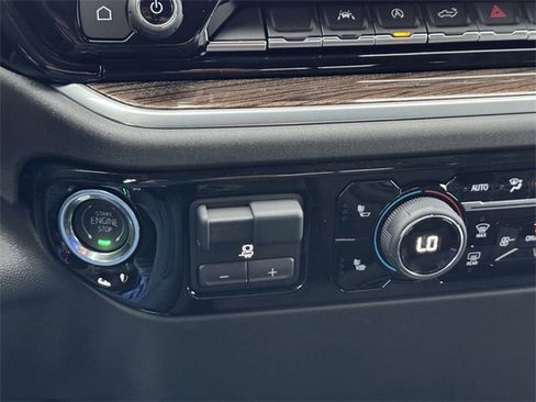 New 2025 Chevrolet Silverado 1500 LT w/ Convenience Package II image 17
