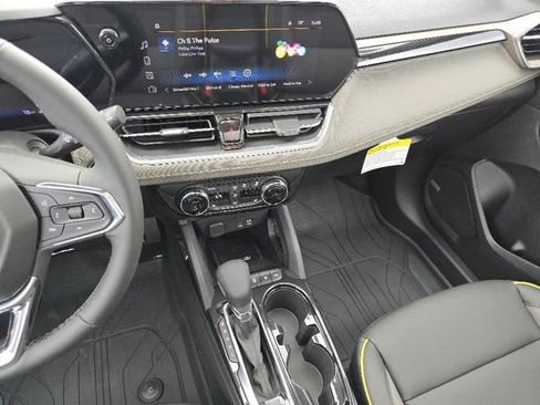 Used 2025 Chevrolet TrailBlazer ACTIV w/ Convenience Package image 34