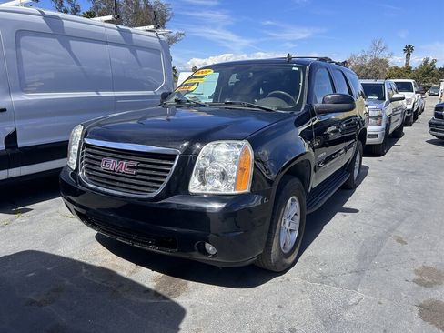 Used 2007 GMC Yukon SLT w/ SLT Preferred Equipment Group image 9