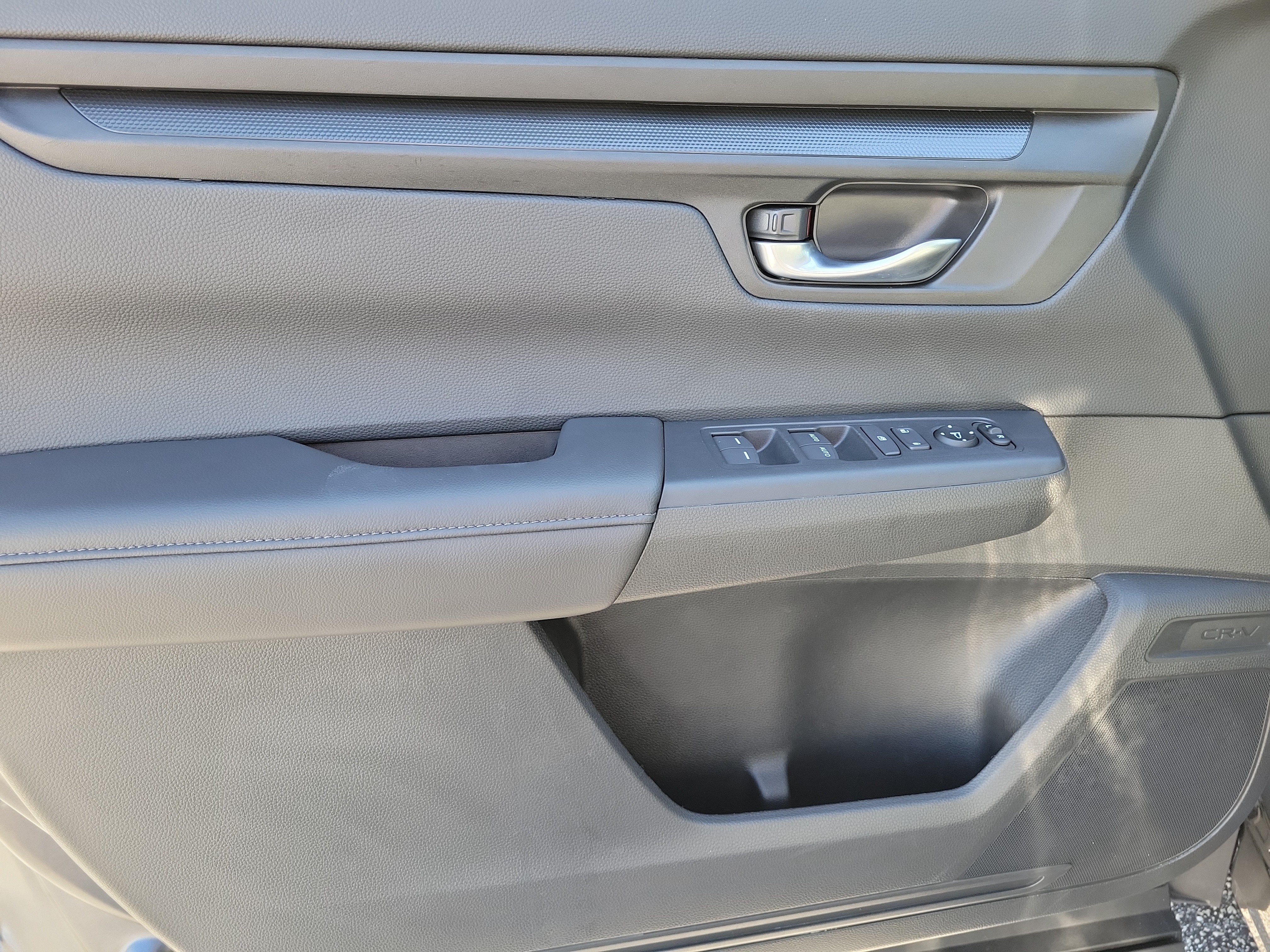 Used 2025 Honda CR-V EX image 20