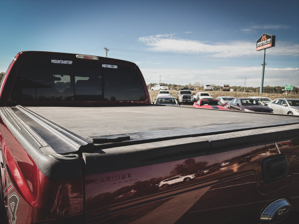Used 2015 Ford F250 Lariat w/ Chrome Package AWD/4WD image 30