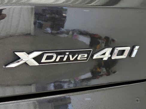 Used 2022 BMW X5 xDrive40i w/ Premium Package AWD/4WD image 37