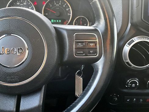 Used 2014 Jeep Wrangler Unlimited Sahara w/ Connectivity Group image 18