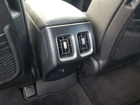 Used 2024 Kia Sorento S AWD/4WD image 13
