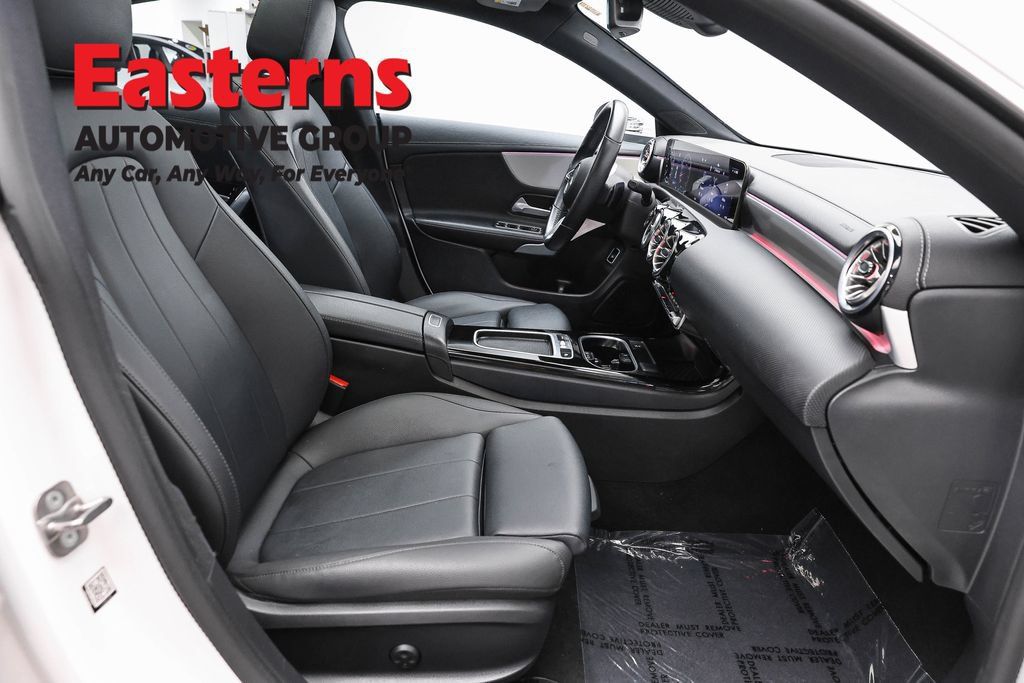 Used 2025 Mercedes-Benz CLA 250 image 25