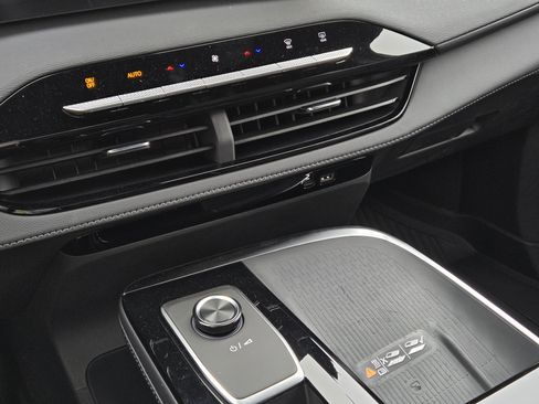 New 2026 Buick Enclave Sport Touring w/ Power Package FWD image 13