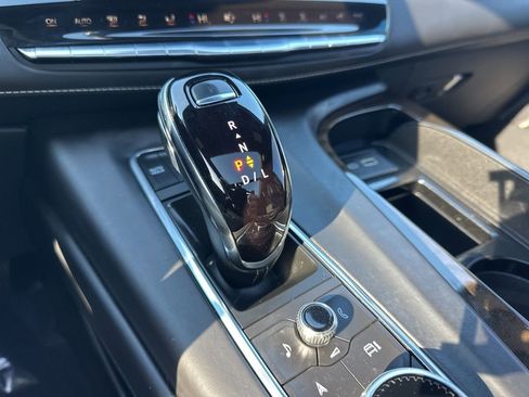 Used 2023 Cadillac Escalade ESV Sport Platinum image 21