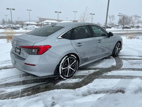 Used 2023 Honda Civic Touring image 8